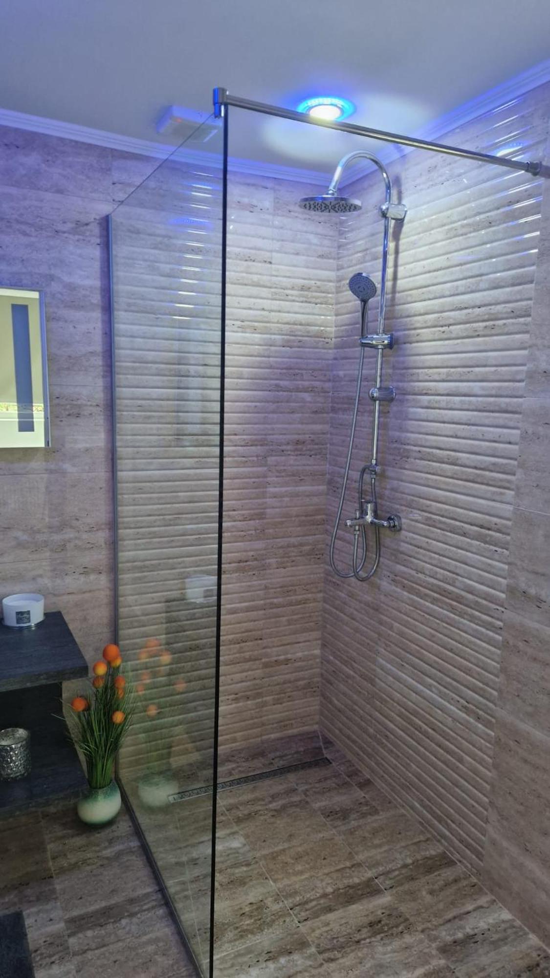 Hotel Casa Teo Buzău Esterno foto