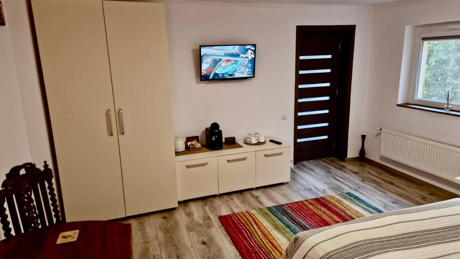 Hotel Casa Teo Buzău Esterno foto
