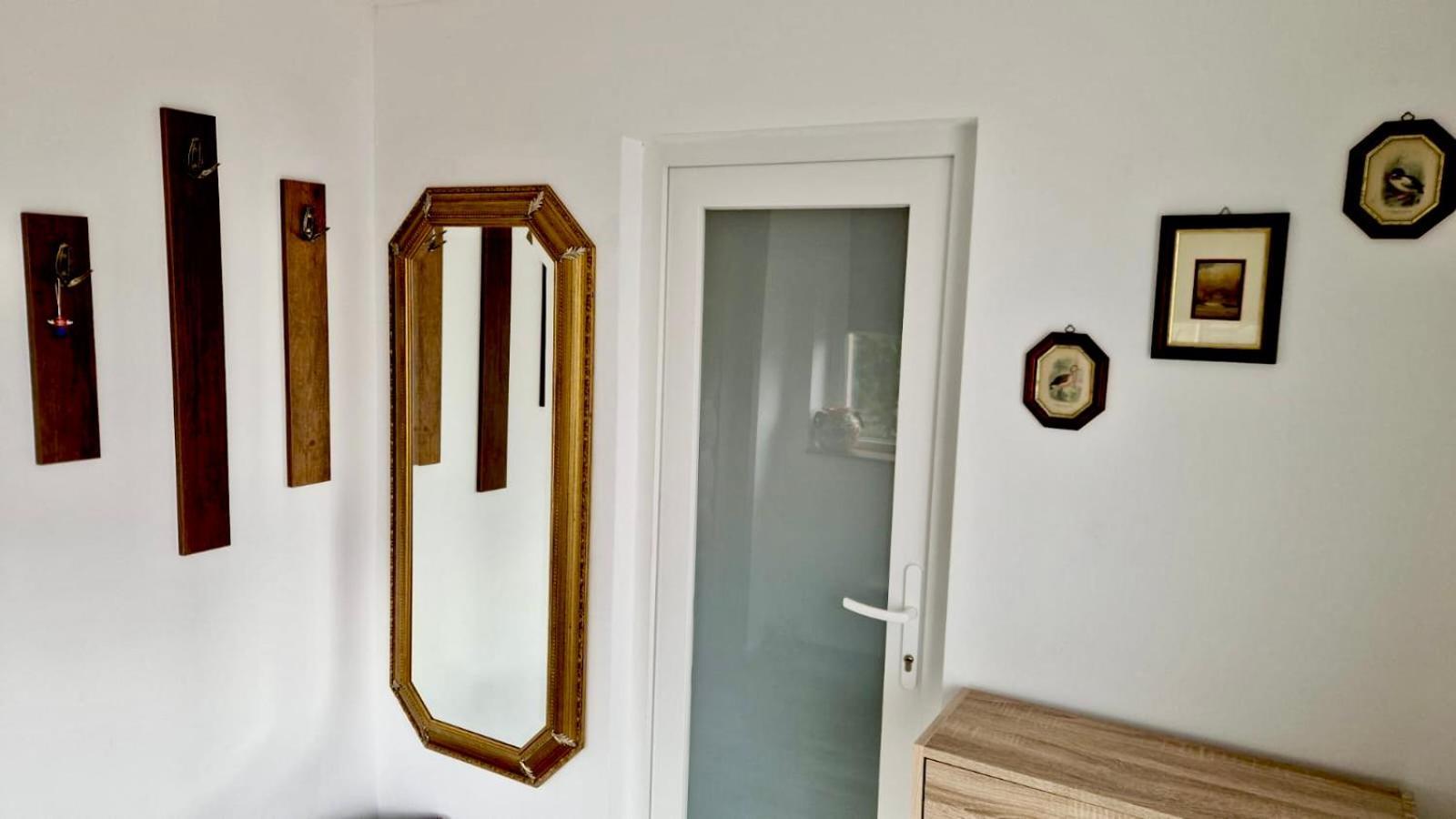 Hotel Casa Teo Buzău Esterno foto